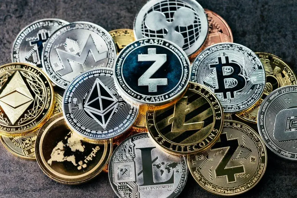 Differences between altcoins and Bitcoin: what are their strengths?